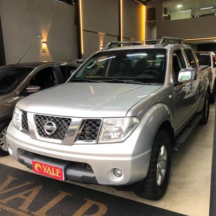 NISSAN FRONTIER 2.5 LE 4X4 CD TURBO ELETRONIC DIESEL 4P MANUAL NISSAN FRONTIER 2.5 LE 4X4 CD TURBO ELETRONIC DIESEL 4P MANUAL